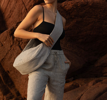 Namika cross body bag | stripes