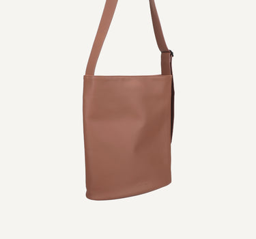 Naomi cross body shopper | clay