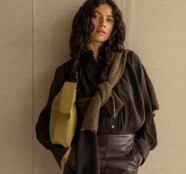 Umi cross body shopper | wheat
