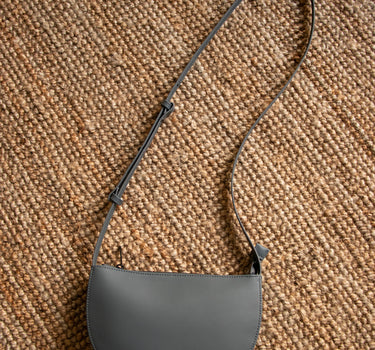Farou half moon bag | ash