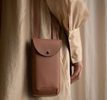 Phone pouch | clay