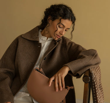 Farou half moon bag | clay