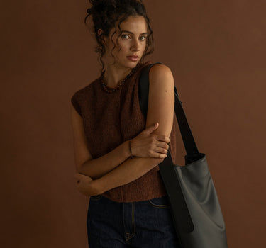 Naomi cross body shopper | black