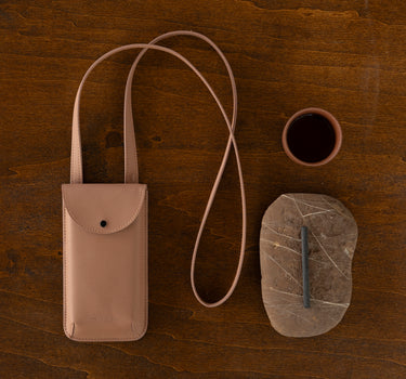 Phone pouch | clay