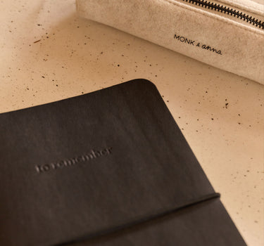 Notebook M | vegan leather | black