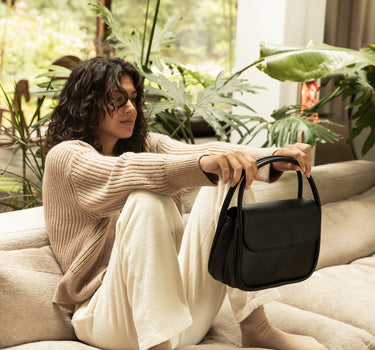 Masaki hand bag medium • black