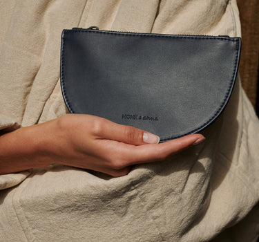 Mondo half moon wallet • midnight