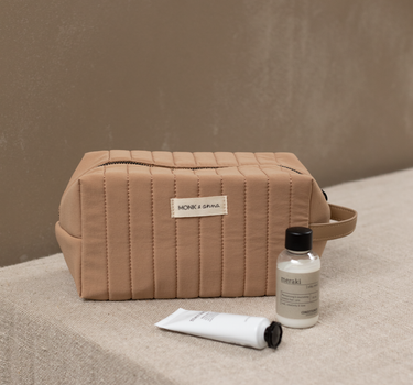 Toiletry bag • padded • birch