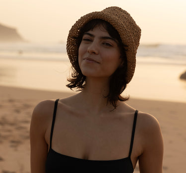 Satorō | straw hat