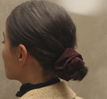 Scrunchie • cotton • mahogany