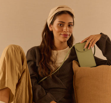 Phone pouch | peridot