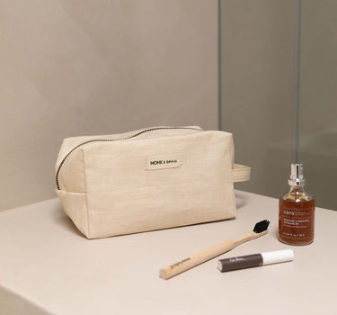 Toiletry bag • milk