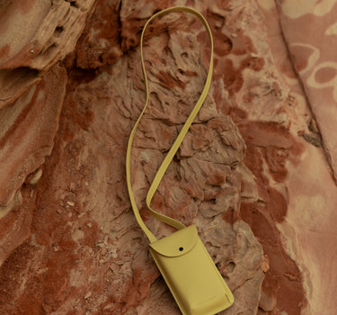 Phone pouch | pampas